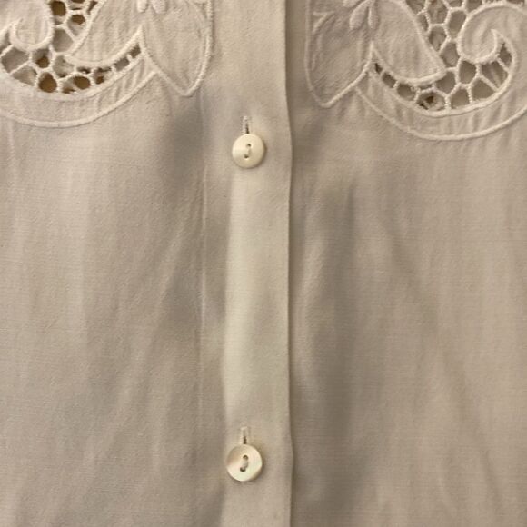 The Kooples Woman’s Long Sleeve White Blouse Floral Lace Front & Back Yoke. - Picture 6 of 10